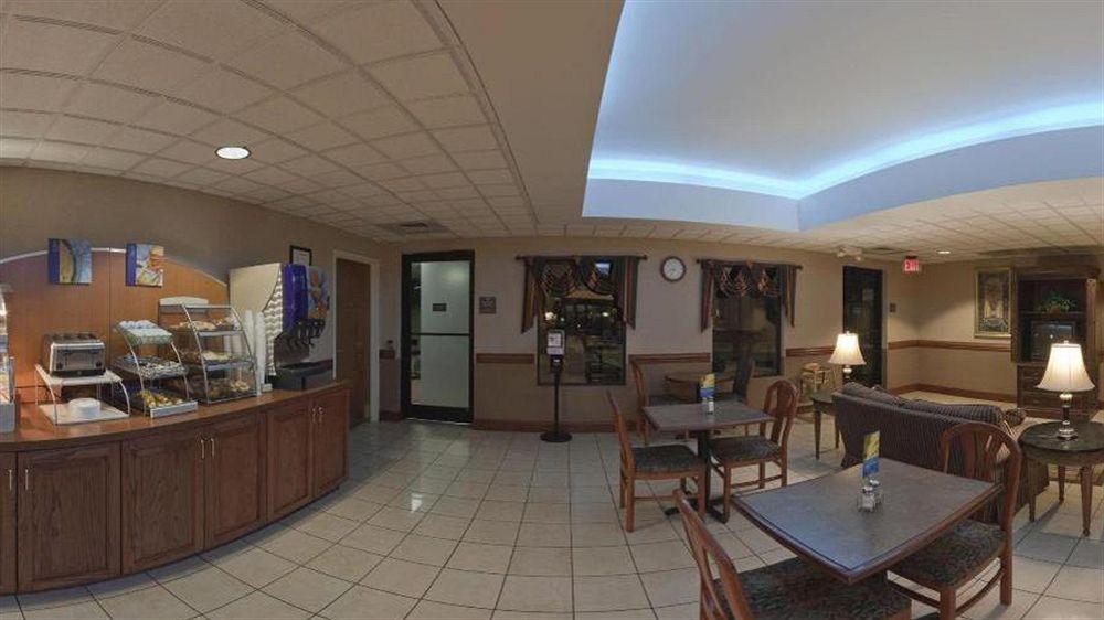 Holiday Inn Express Hotel & Suites Sanford By Ihg Interior foto